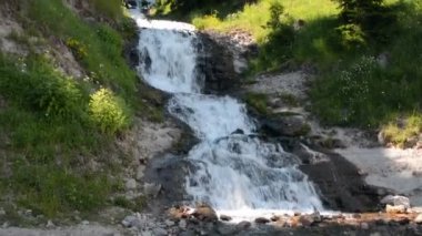 dağ Nehri üzerinde