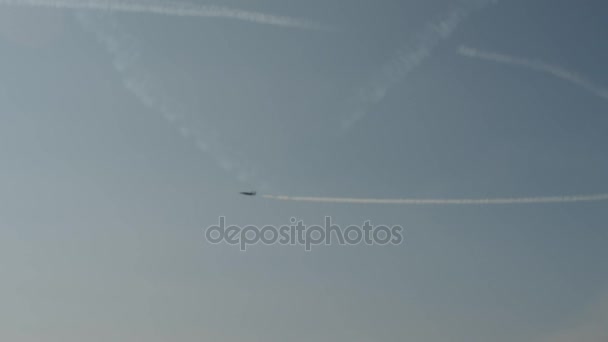 Georgia, Batumi, aviones sobre el mar — Vídeos de Stock