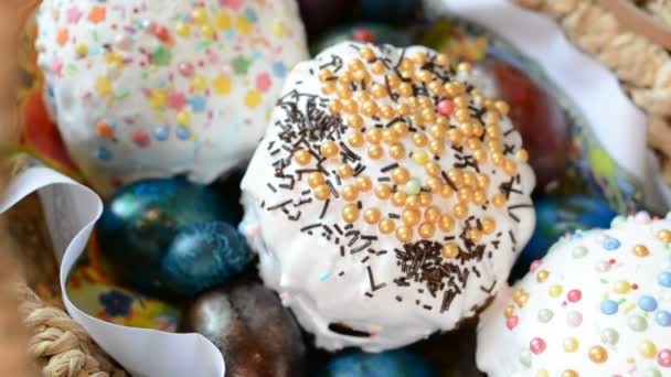 Wielkanocne Ciasto Malowane Jajka Koszyku — Wideo stockowe