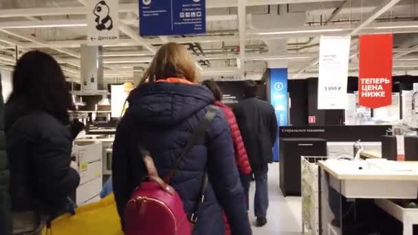 Moszkva Oroszország 2019 November Emberek Legnagyobb Bútorkereskedésben Ikea Bemutatóterem — Stock videók