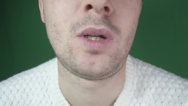 Gros Plan Bouche Des Hommes Différentes Variantes Des Expressions Faciales — Video