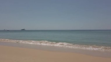 Plajın kıyısı Nai Thon, Phuket