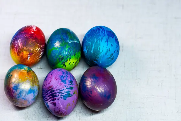 Pintado Diferentes Colores Huevos Pascua Sobre Fondo Blanco —  Fotos de Stock