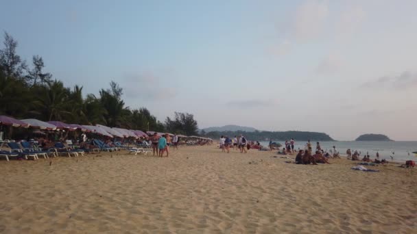 Mart 2020 Karon Beach Phuket Thailand Güneşli Bir Günde Güneşin — Stok video