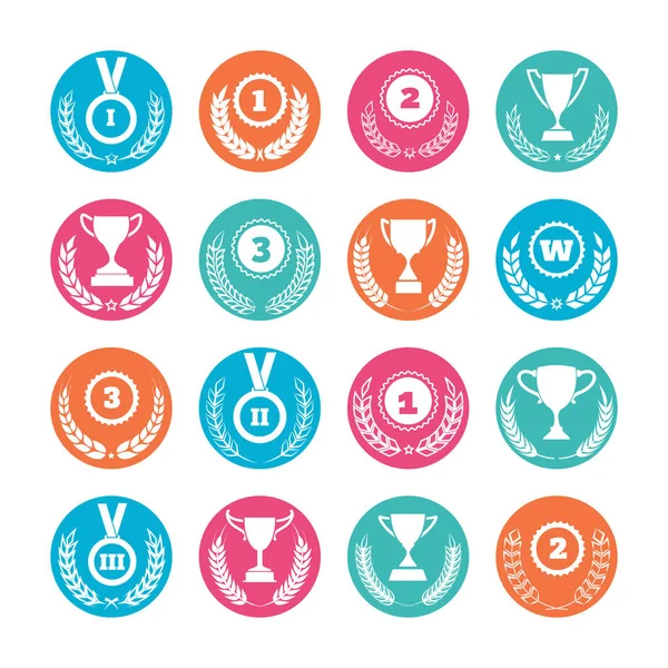 Winner cups and awards wreaths icons — Stock Vector