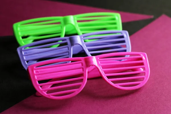 Brinquedos infantis óculos, coored objeto — Fotografia de Stock