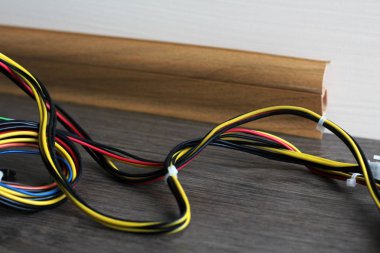 Zemin silindiri ve elektrik kablosu, onarım ve tasarım evi