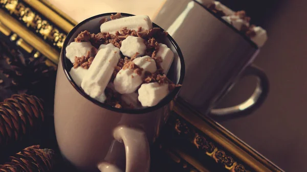 Chocolat Chaud Avec Guimauve Dans Une Tasse Proche — Photo