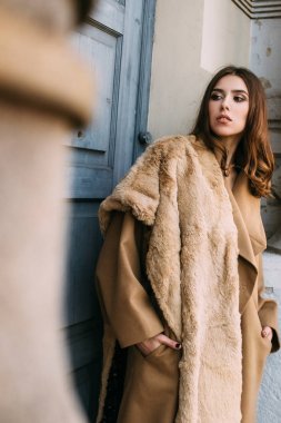 elegance giysili kadın 