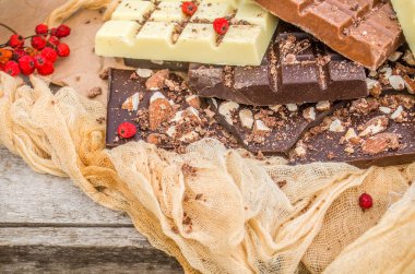  hocolate karışımı ile fındık ve meyve 