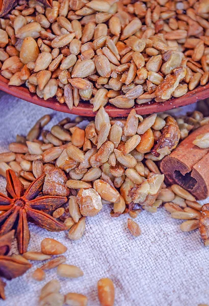 Slunečnicová semínka badyánu skořice — Stock fotografie