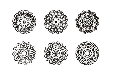 Dairesel deseni kümesi. Oryantal siyah mandala. 