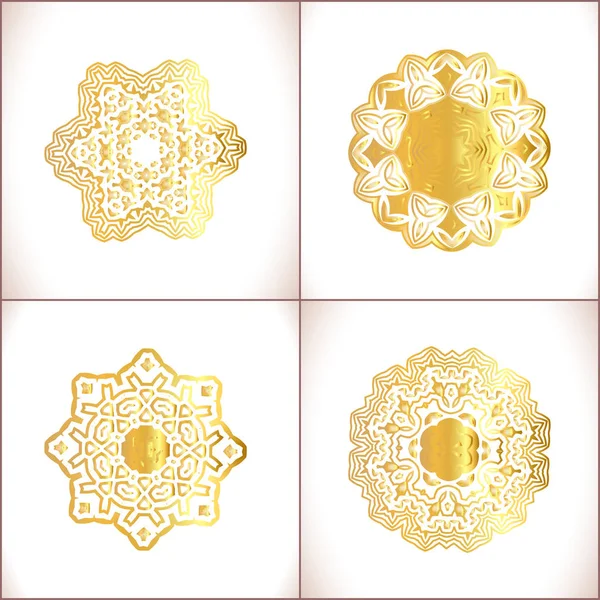 Gold mandala na białym tle. Etniczne vintage wzór Islamskiej — Wektor stockowy