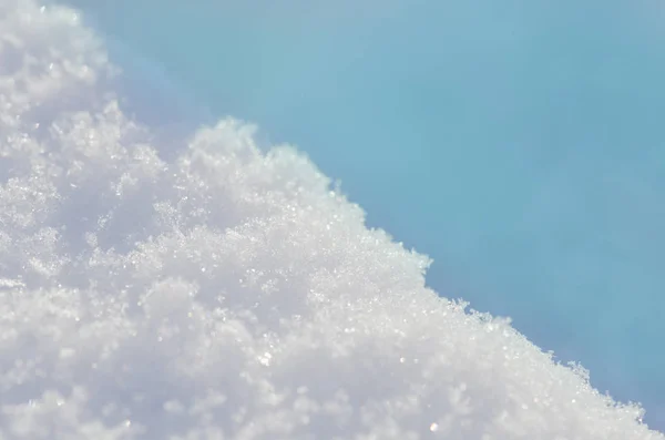Paesaggio invernale con cumuli di neve — Foto Stock