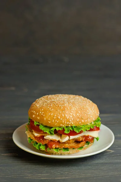 Nahaufnahme Von Hausgemachten Burgern Burger Mit Fleisch Und Käse Großer — Stockfoto