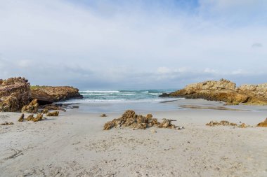 Hermanus şehirdeki Cliff yolu