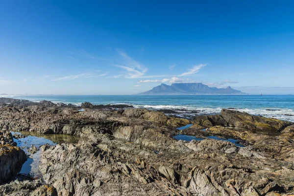 Table Mountain across ocean Royalty Free Stock Images