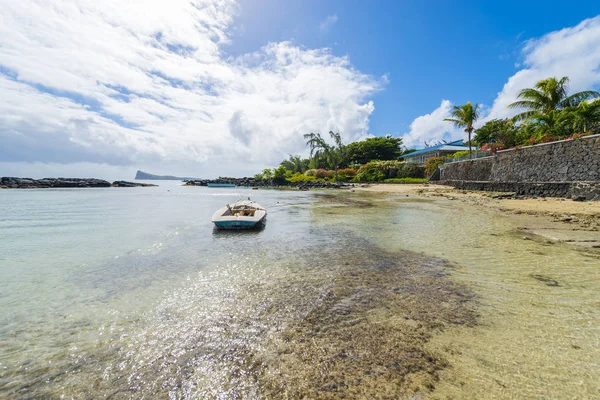 Playa tropical de Bain Boeuf — Foto de Stock