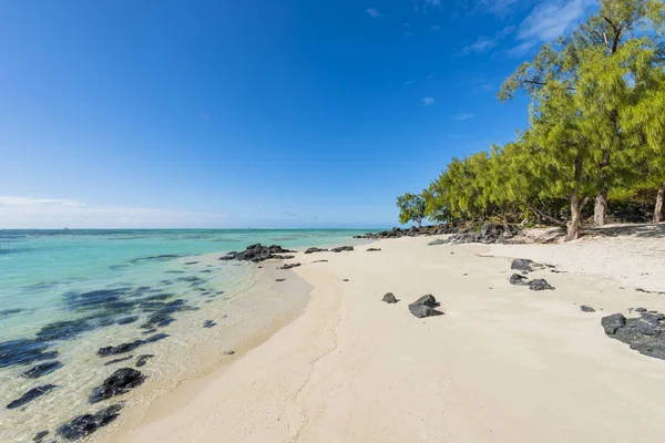 Mauritiusi trópusi paradicsomban beach — Stock Fotó