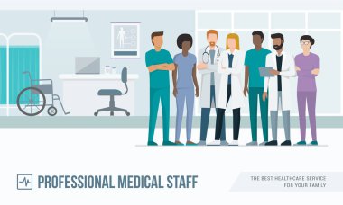 Sağlık personeli birlikte office hastanede ayakta: Doktorlar, hemşireler ve cerrahlar