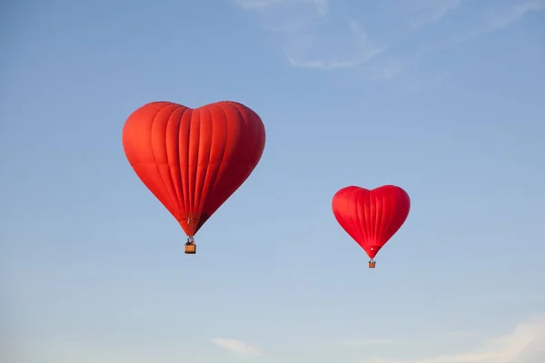 Palloncini a forma di cuore — Foto Stock