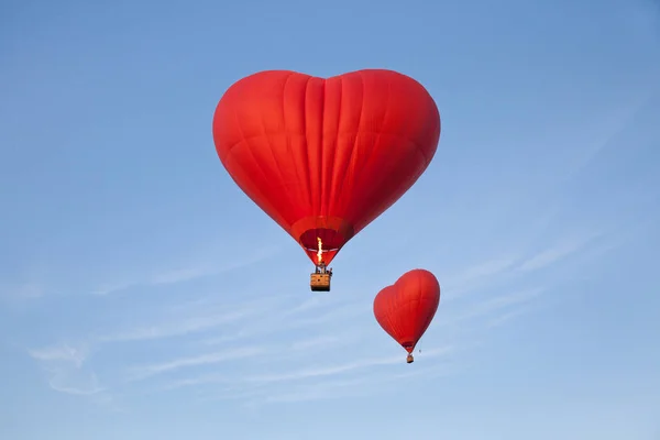 Ballonnen in de vorm van een hart — Stockfoto