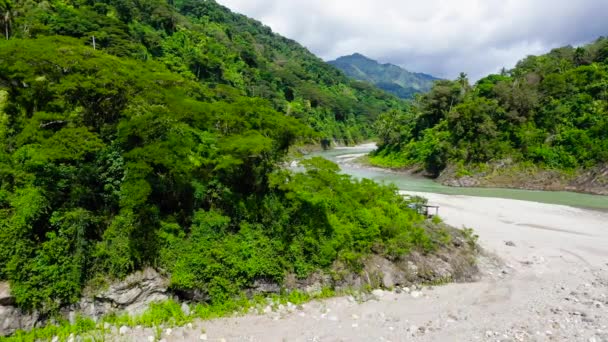 Rivier in cordillera bergen, Filippijnen. — Stockvideo