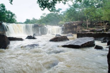 Chaiyaphum 'da Tad Ton Şelalesi