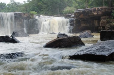 Chaiyaphum 'da Tad Ton Şelalesi