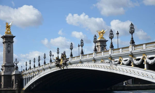 Олександр третій мосту в Парижі, Франція — стокове фото