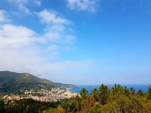 Küstenpanorama der ligurischen Riviera — Stockfoto