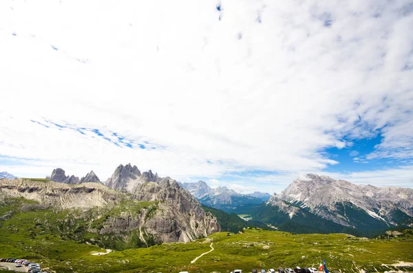 Dolomiet landschappen in de zomer — Stockfoto