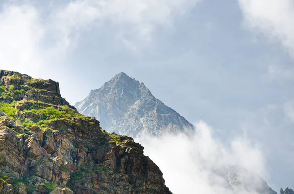 Piyemonte Po Nehri Dağ Vadisi