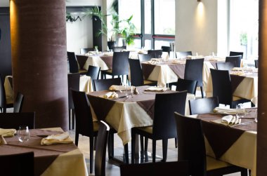 Restoranın masaları
