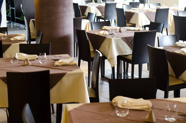 Restoranın masaları