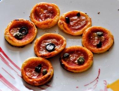 domates ve mozzarella peyniri ızgara