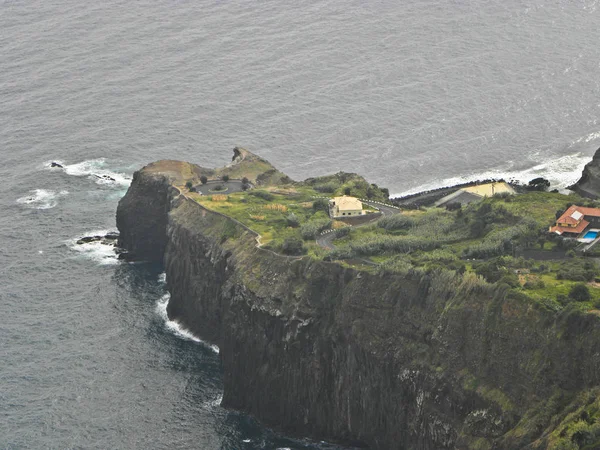 Madeira, Kanarya Adaları'nda görünümünü