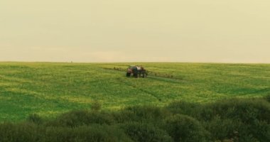 Hava. Traktör alan püskürtme kolza tohumu açığa video