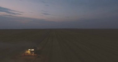 Buğday havadan görünümü birleştirmek gece toplar hasat kırpma