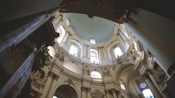 Architektur dominikanische kirche in ukraine lvov city — Stockvideo