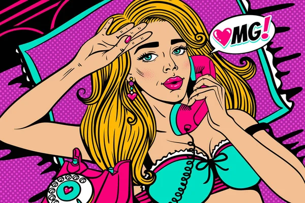 Pop art visage féminin. Gros plan de jeune femme blonde sexy avec la bouche ouverte couchée dans le lit et tenant vieux combiné téléphonique et OMG ! bulle vocale. Illustration vectorielle lumineuse dans un style pop art rétro comique . — Image vectorielle