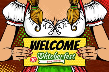 Holding yönetim kurulu ile hoş geldiniz Oktoberfest bira Festivali metin için geleneksel Bavyera elbiseli genç seksi garson closeup. Vektör çizim retro komik pop sanat tarzı. Parti Davetiyesi poster.