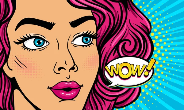 Wow vrouwelijke gezicht. Close-up van sexy verrast jonge vrouw met open mond en roze krullend haar en Wow! tekstballon. Vector kleurrijke achtergrond in popart retro komische stijl. Uitnodiging voor feestje-poster. — Stockvector