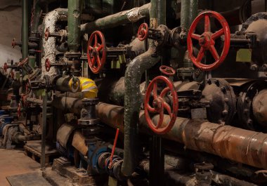 Kontrol merkezi kazan dairesi içinde