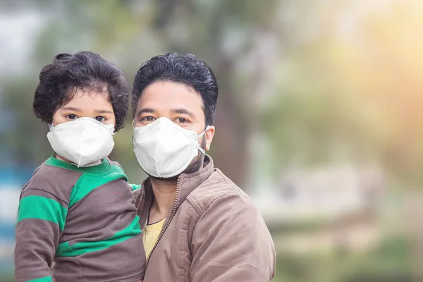 Covid Coronavirus Air Pollution Pm2 Concept Little Indian Baby Girl — Stockfoto