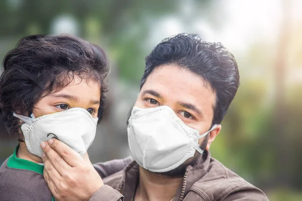 Covid Coronavirus Air Pollution Pm2 Concept Little Indian Baby Girl — Stockfoto