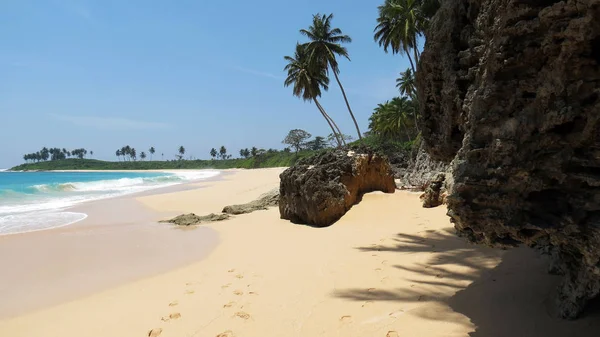 Pintoresca playa de mar tropical en las islas Andamán y Nicobar, India, Asia . — Foto de Stock