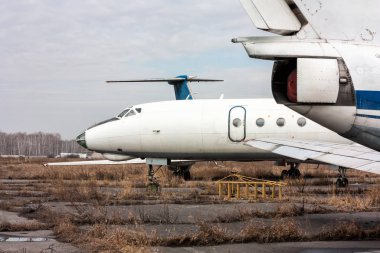 Depolama eski uçakları izlememiz açık