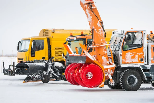 Macchine Rimozione Della Neve Aeroporto — Foto Stock