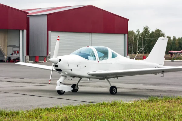 Sports Airplane Hangars — Stock Photo, Image